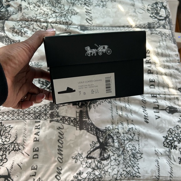 Coach, black and gray slides size 7M - Picture 2 of 5